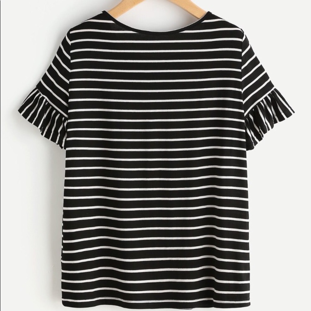 LAST: Small Ruffle Sleeve Shirt - Picture 2 of 5